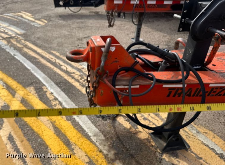 image for item FB0758 2004 Trail-eze tilt deck equipment trailer