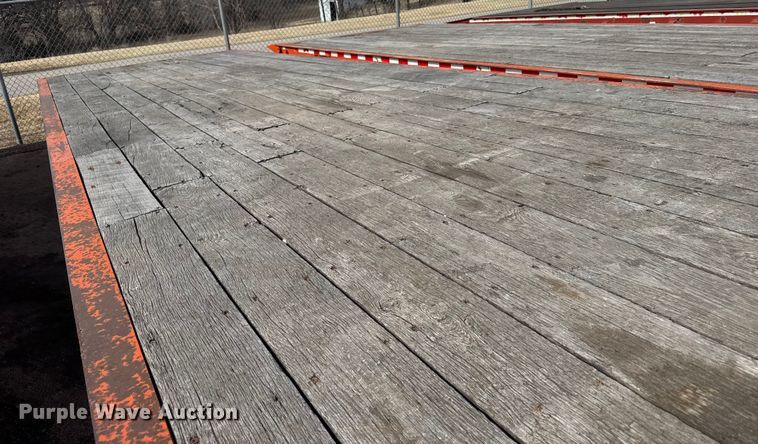 image for item FB0759 2004 Trail-eze tilt deck equipment trailer