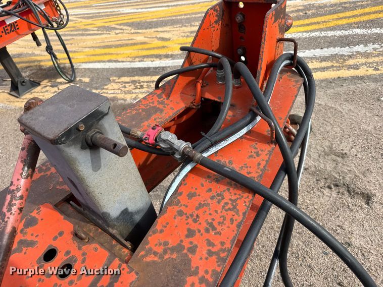 image for item FB0759 2004 Trail-eze tilt deck equipment trailer