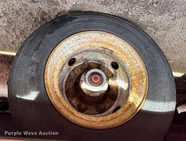 image for item FB0759 2004 Trail-eze tilt deck equipment trailer