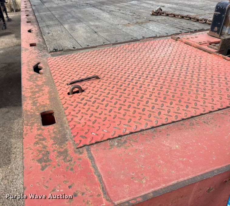 image for item FB0760 2009 Landoll tilt deck equipment trailer