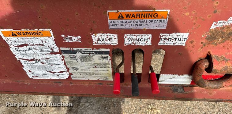 image for item FB0760 2009 Landoll tilt deck equipment trailer