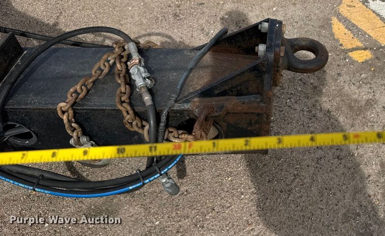 image for item FB0760 2009 Landoll tilt deck equipment trailer