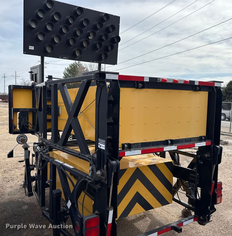 image for item FB0761 2011 Trinity  Energy Absorption system  crash attenuator