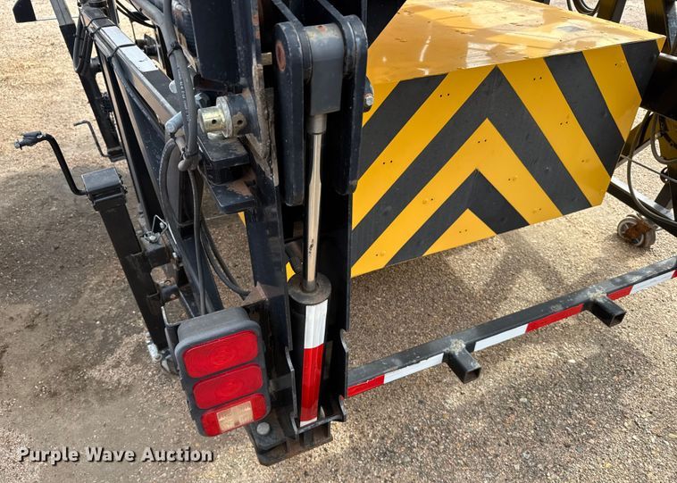 image for item FB0761 2011 Trinity  Energy Absorption system  crash attenuator