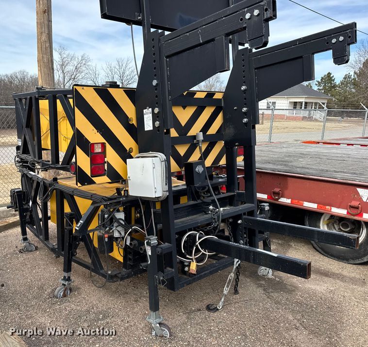 image for item FB0762 2011 Trinity Energy Absorption Systems crash attenuator  