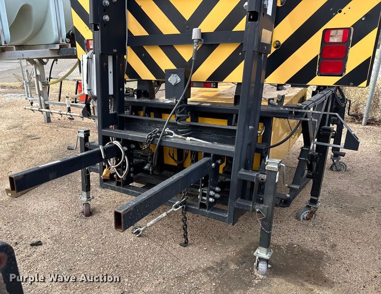 image for item FB0762 2011 Trinity Energy Absorption Systems crash attenuator  