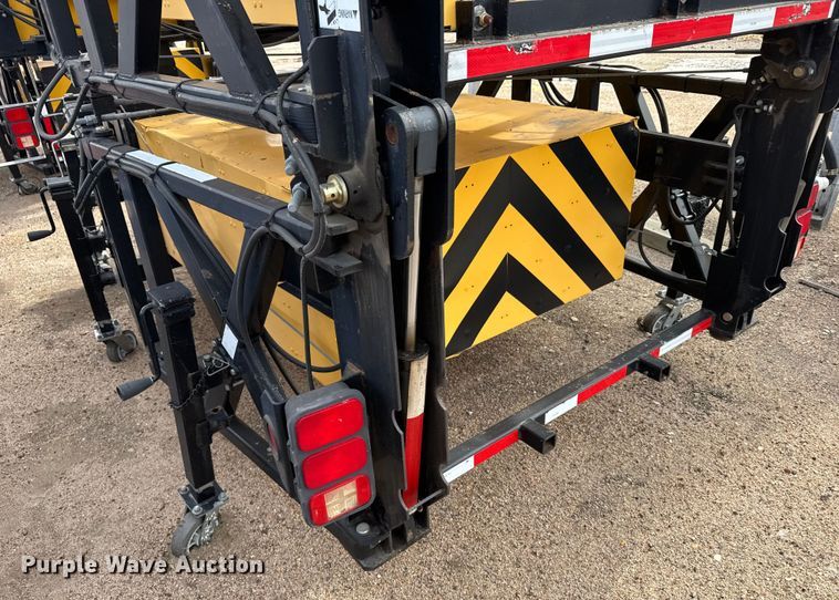 image for item FB0762 2011 Trinity Energy Absorption Systems crash attenuator  