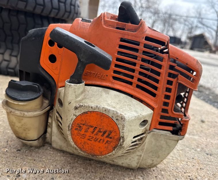 image for item FB0766 Lawn and garden equipment