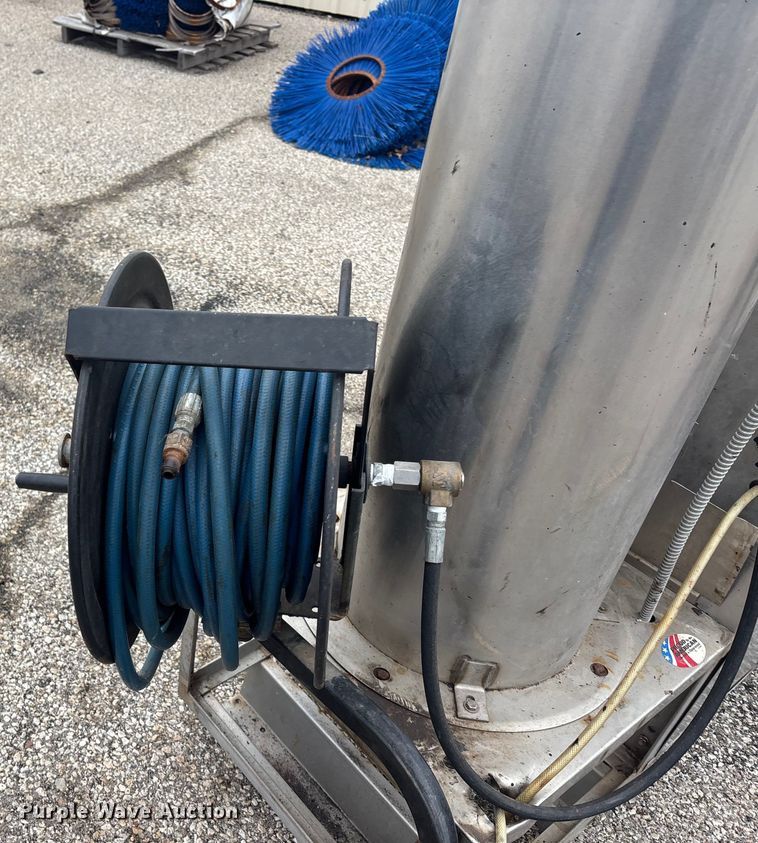 image for item FB0769 2012 Alkota 4201 NGUL pressure washer