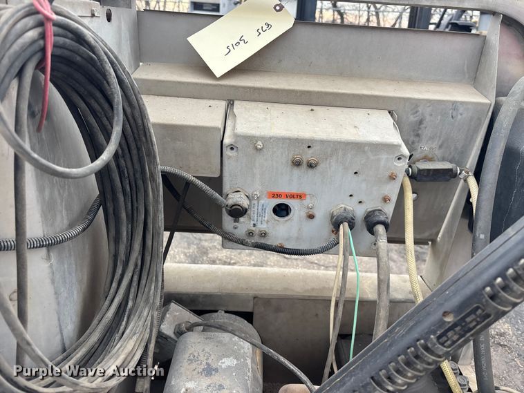 image for item FB0771 2015 Hydro Tek HN20004E2G pressure washer