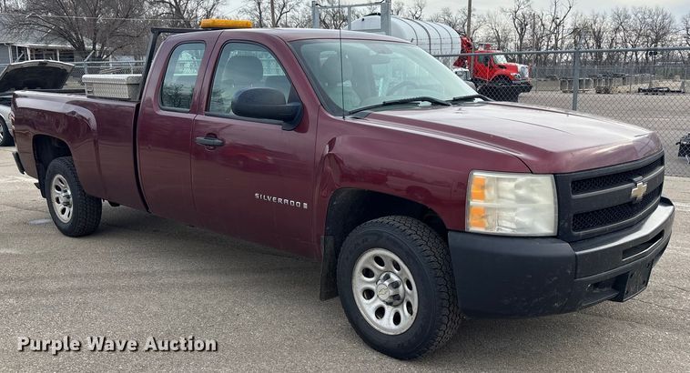 image for item FB0778 2009 Chevrolet Silverado 1500 Ext. Cab pickup truck