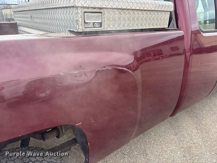 image for item FB0778 2009 Chevrolet Silverado 1500 Ext. Cab pickup truck