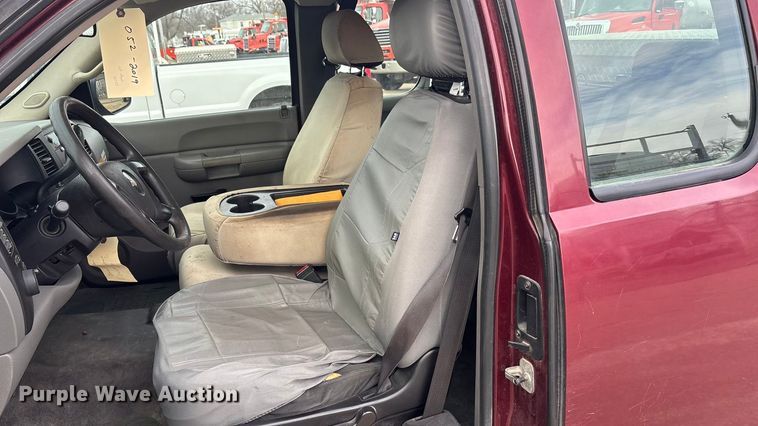 image for item FB0778 2009 Chevrolet Silverado 1500 Ext. Cab pickup truck