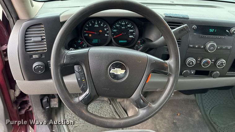 image for item FB0778 2009 Chevrolet Silverado 1500 Ext. Cab pickup truck