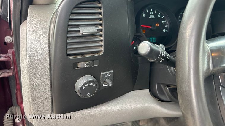 image for item FB0778 2009 Chevrolet Silverado 1500 Ext. Cab pickup truck