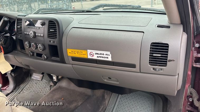 image for item FB0778 2009 Chevrolet Silverado 1500 Ext. Cab pickup truck