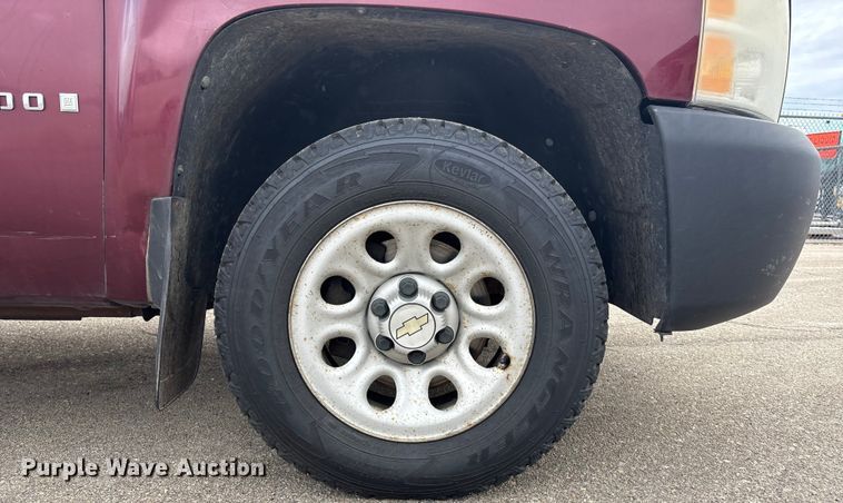 image for item FB0778 2009 Chevrolet Silverado 1500 Ext. Cab pickup truck