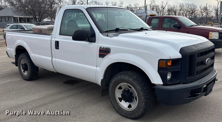 image for item FB0779 2008 Ford F250 Super Duty pickup truck