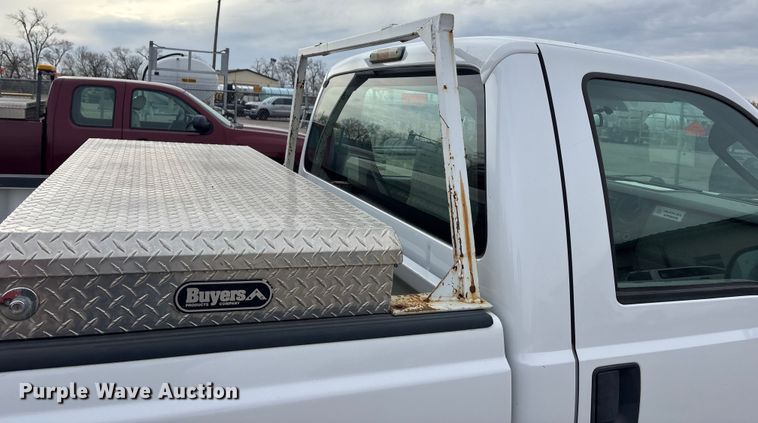 image for item FB0779 2008 Ford F250 Super Duty pickup truck