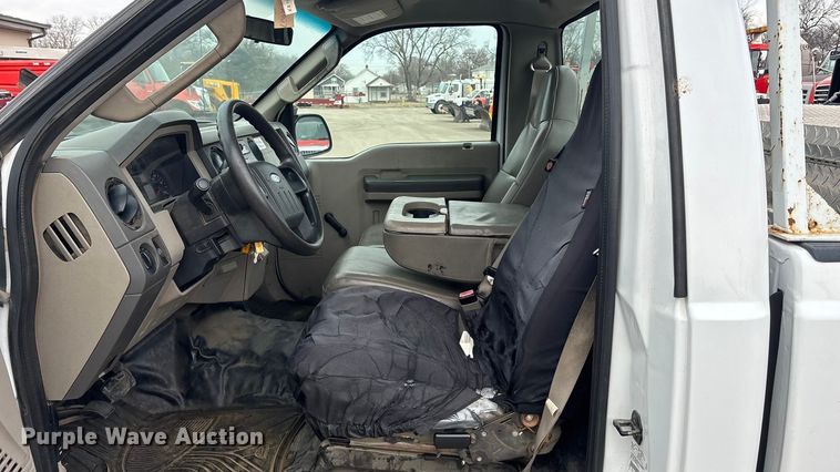 image for item FB0779 2008 Ford F250 Super Duty pickup truck