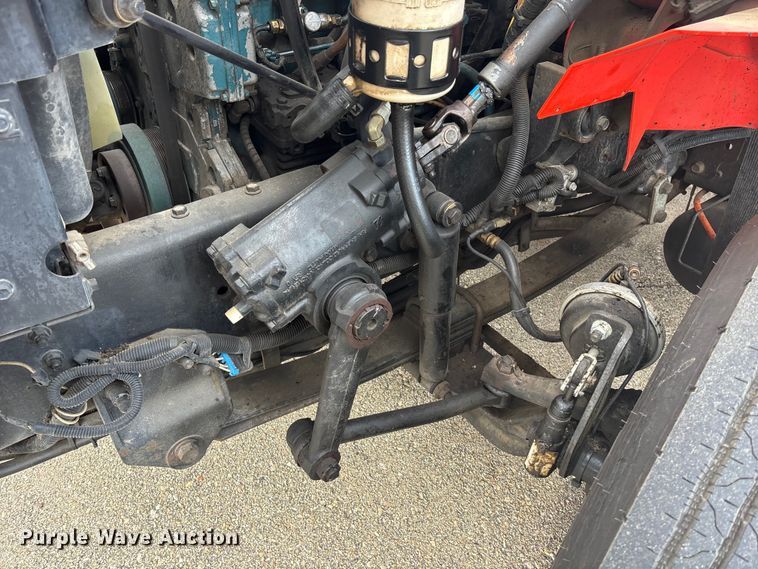 image for item FB0780 2007 International 7300 oil distributor truck