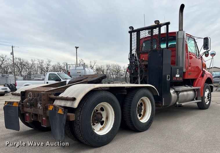 image for item FB0781 2006 Sterling L9500 Series semi truck