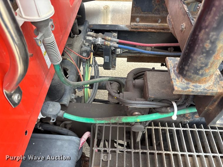 image for item FB0781 2006 Sterling L9500 Series semi truck