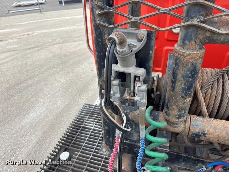 image for item FB0781 2006 Sterling L9500 Series semi truck