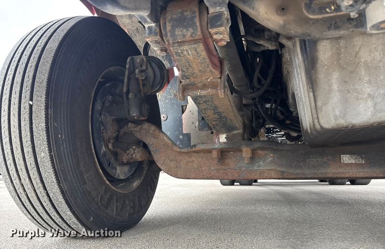 image for item FB0781 2006 Sterling L9500 Series semi truck