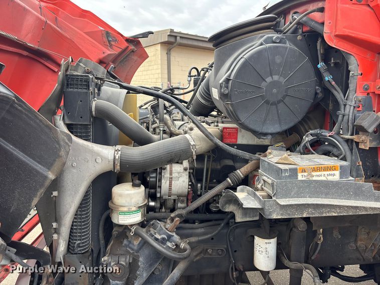 image for item FB0781 2006 Sterling L9500 Series semi truck