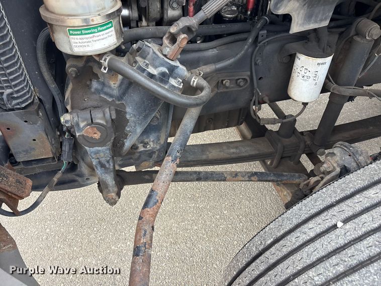 image for item FB0781 2006 Sterling L9500 Series semi truck