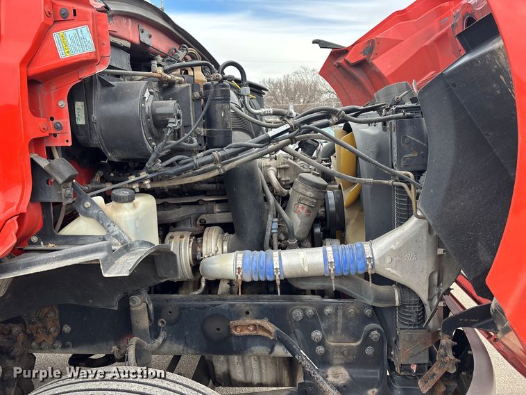 image for item FB0781 2006 Sterling L9500 Series semi truck