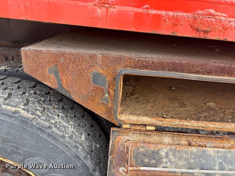 image for item FB0782 2006 Sterling L7500 dump truck