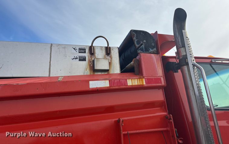 image for item FB0782 2006 Sterling L7500 dump truck