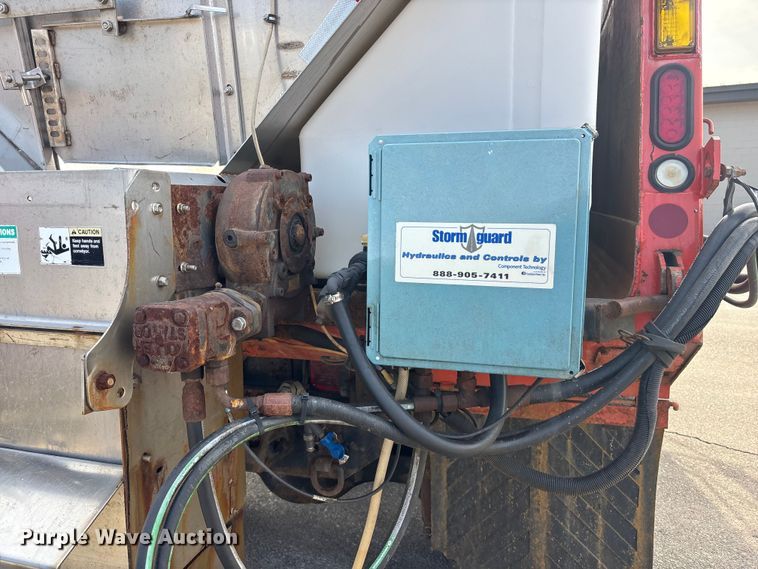 image for item FB0782 2006 Sterling L7500 dump truck