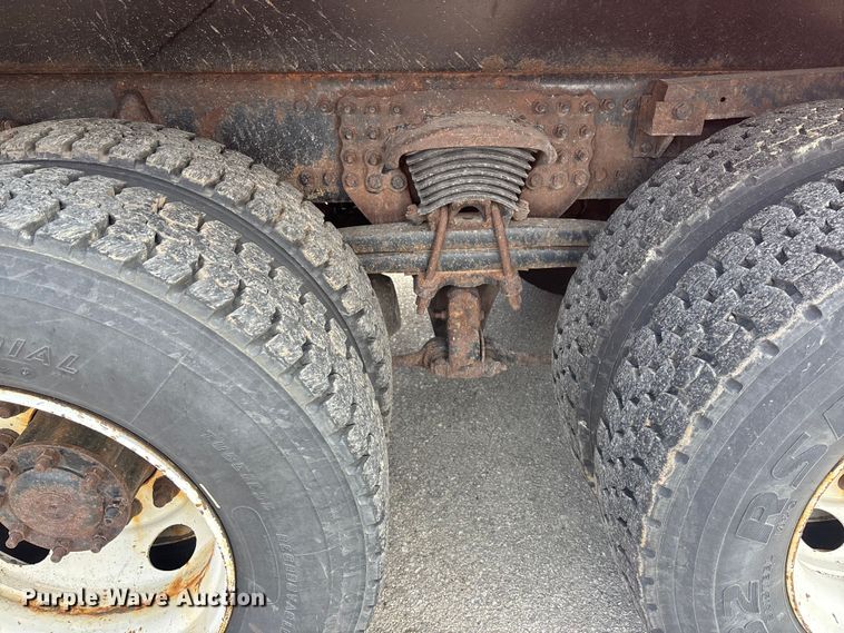 image for item FB0782 2006 Sterling L7500 dump truck