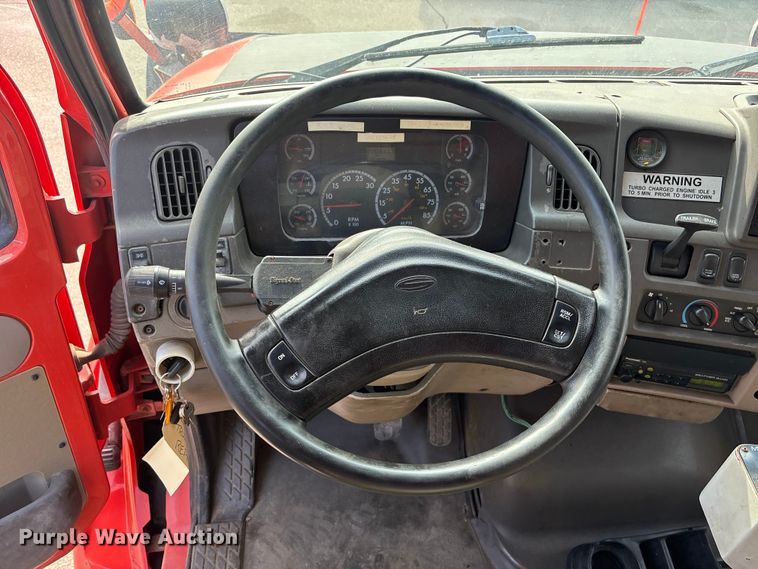 image for item FB0782 2006 Sterling L7500 dump truck