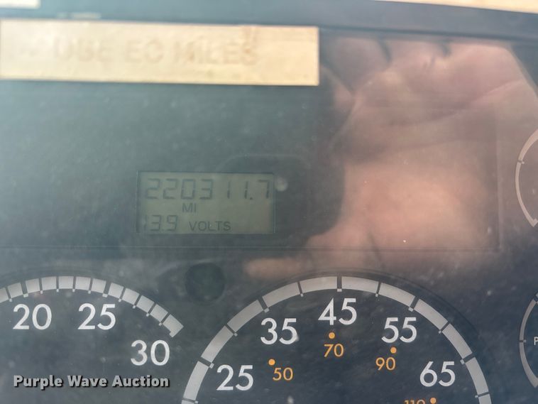 image for item FB0782 2006 Sterling L7500 dump truck