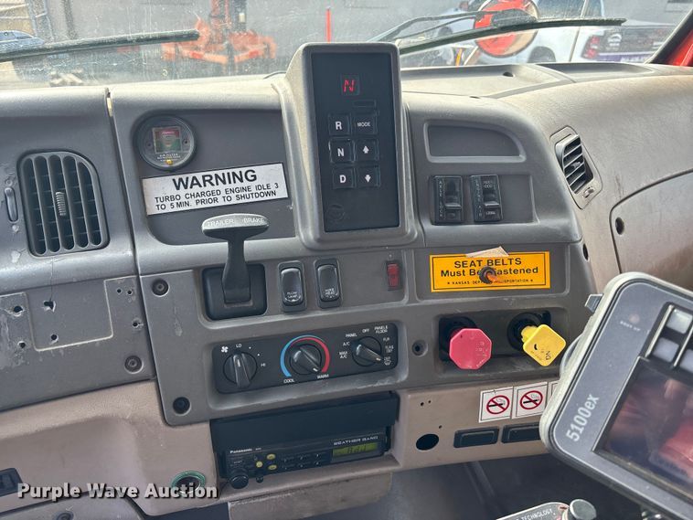 image for item FB0782 2006 Sterling L7500 dump truck