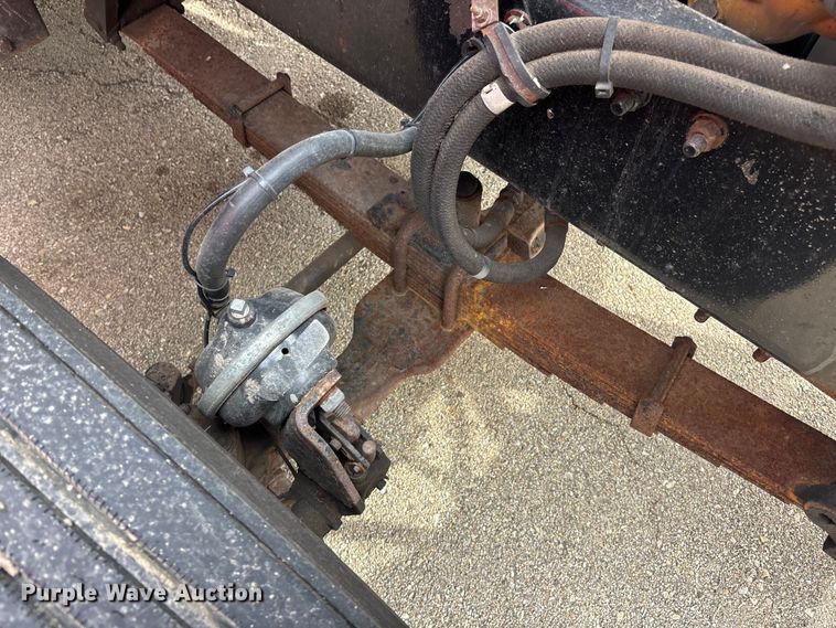 image for item FB0782 2006 Sterling L7500 dump truck