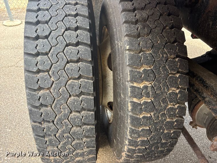 image for item FB0782 2006 Sterling L7500 dump truck