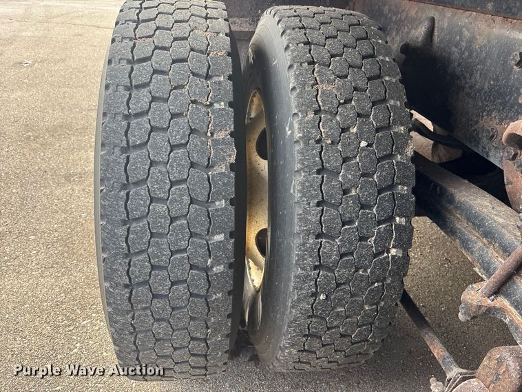 image for item FB0782 2006 Sterling L7500 dump truck