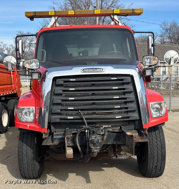 image for item FB0783 2015 Freightliner 108SD dump truck