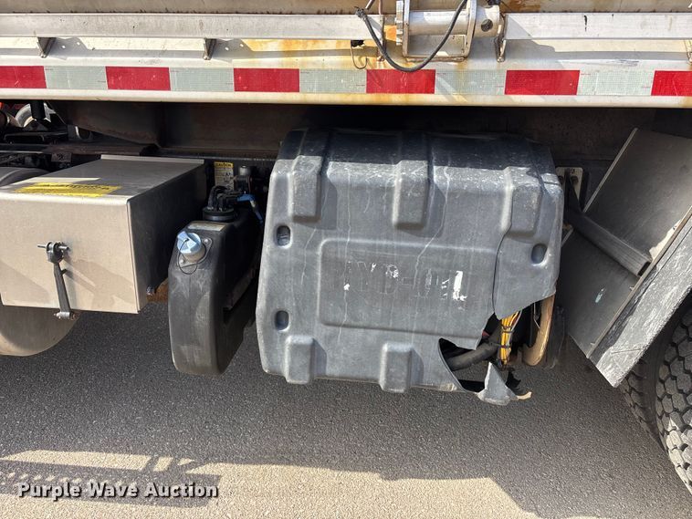 image for item FB0783 2015 Freightliner 108SD dump truck