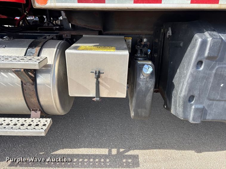 image for item FB0783 2015 Freightliner 108SD dump truck