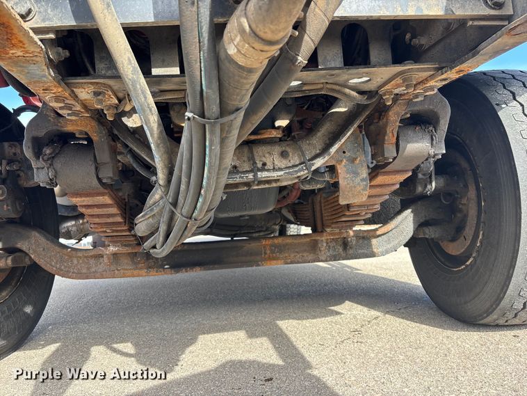 image for item FB0783 2015 Freightliner 108SD dump truck