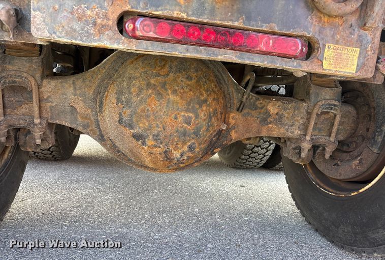 image for item FB0783 2015 Freightliner 108SD dump truck