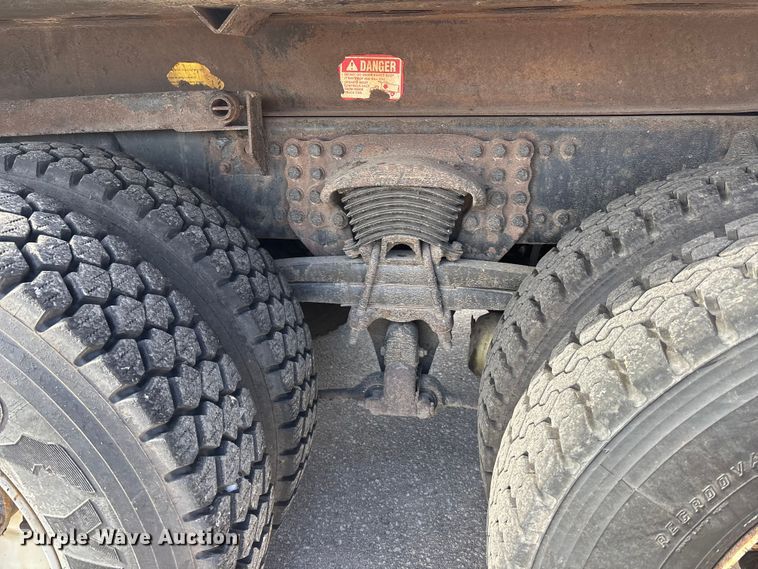 image for item FB0783 2015 Freightliner 108SD dump truck