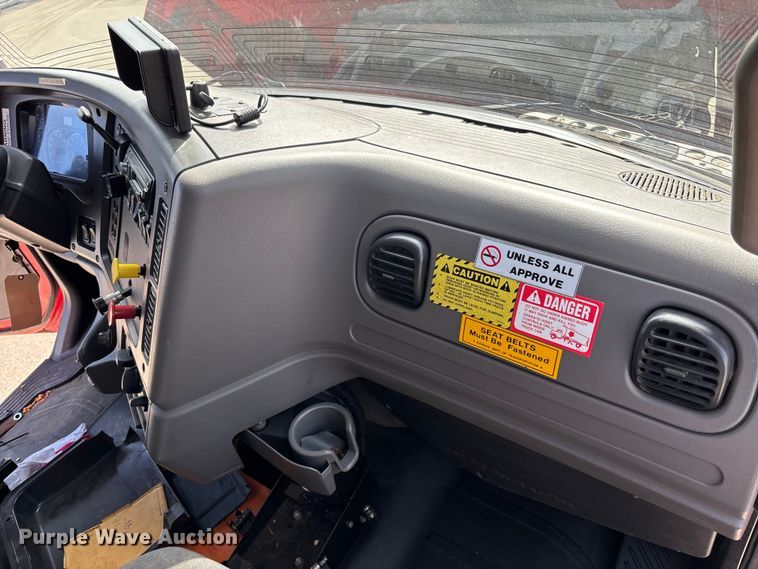 image for item FB0783 2015 Freightliner 108SD dump truck